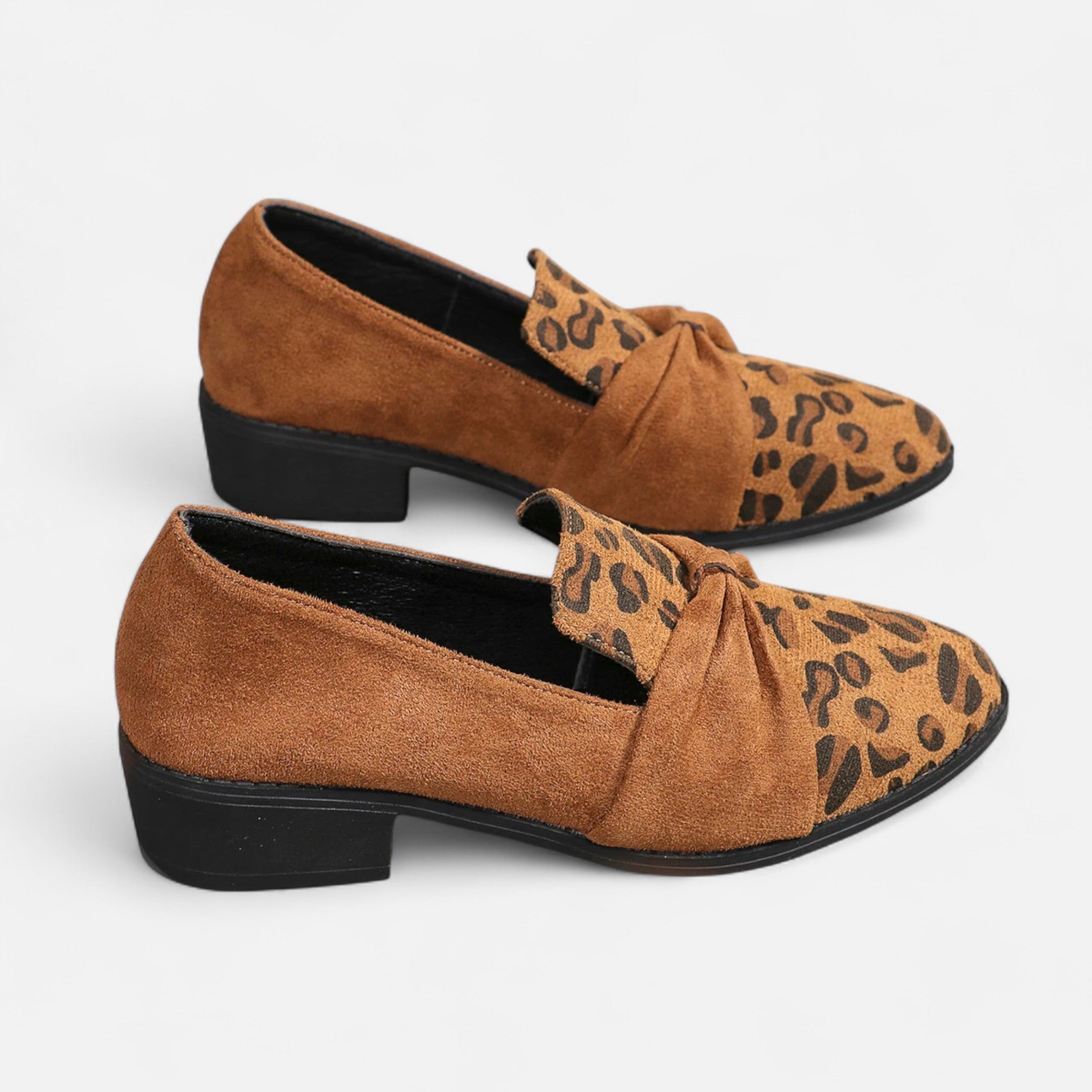 Anne & Mari | Naiste Nubuk Loafers – Leopardimustriga Keskmine Konts