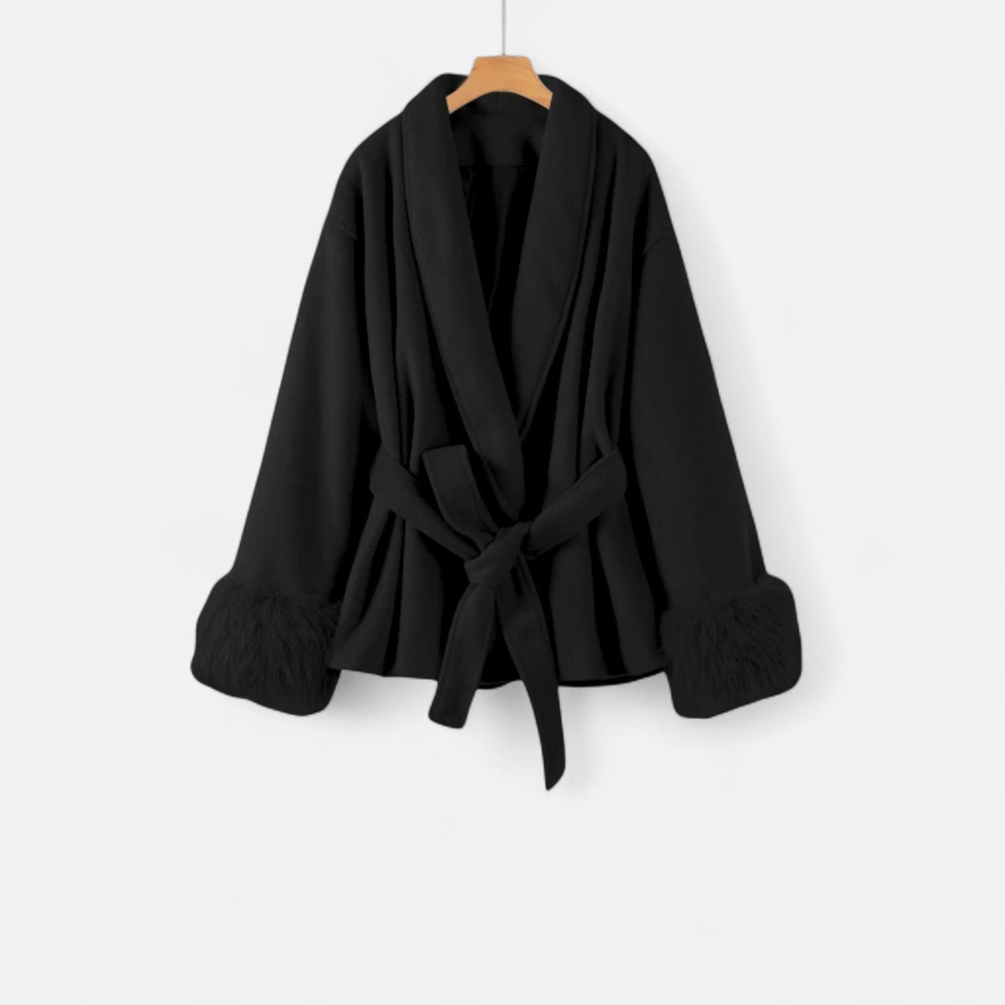 Anne &amp; Mari | Naiste kunstkarusnahast mantel – Ivy League pitsilist elegantsi