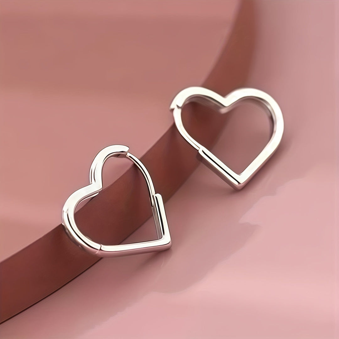 Srdcovité náušnice z nehrdzavejúcej ocele v zlate 