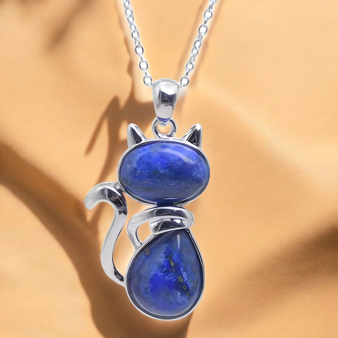 Náhrdelník s mačacím príveskom z prírodného kameňa 