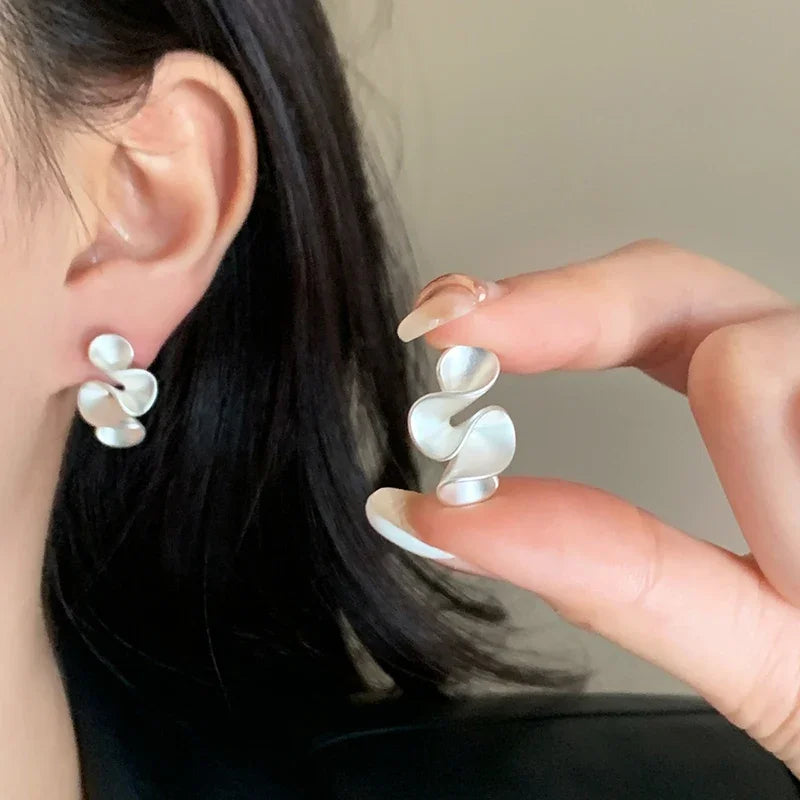 Kvetinové náušnice zo striebra a 18K zlata